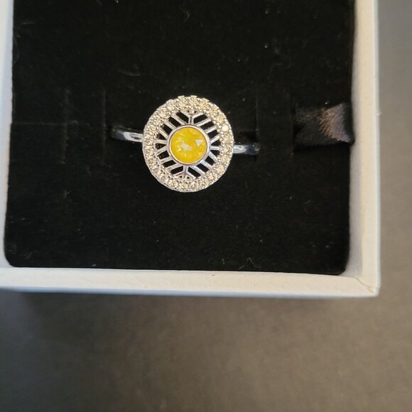 Vintage Sterling Silver Ring Yellow Citrine Gemstone - Picture 2 of 6